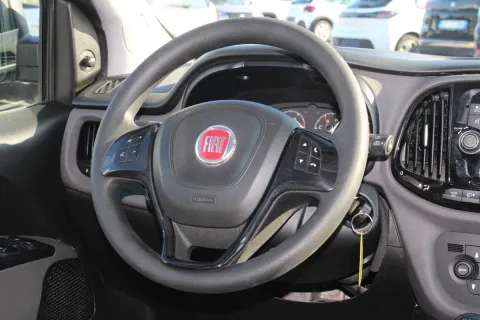 Volkswagen up! 5p 1.0 Move up! 60cv my20 - Immagine 10