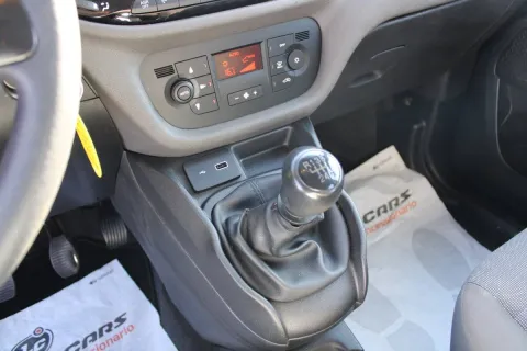 Volkswagen up! 5p 1.0 Move up! 60cv my20 - Immagine 14