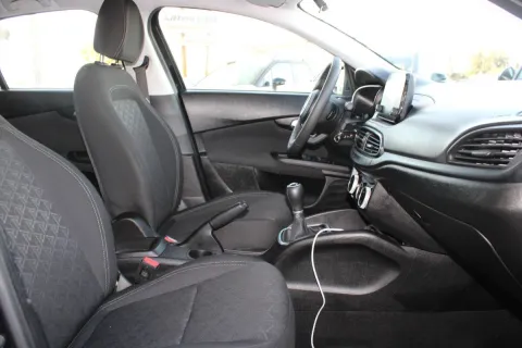 Nissan Qashqai 1.3 dig-t N-Connecta 140cv - Immagine 11