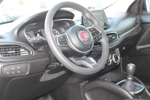 Nissan Qashqai 1.3 dig-t N-Connecta 140cv - Immagine 16