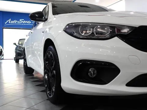 Fiat Tipo 5p 1.6 mjt S-Design s&s 120cv my20 - Immagine 13