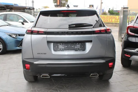 Peugeot 2008 1.2 puretech Allure s&s 130cv eat8 - Immagine 7
