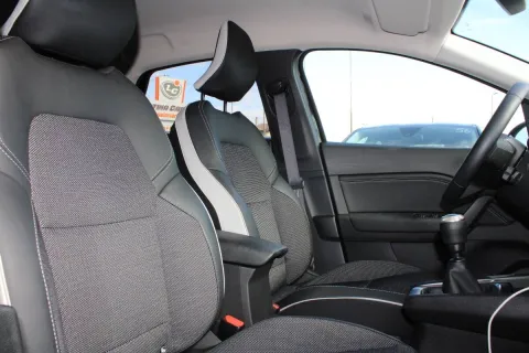 Renault Captur 1.0 tce Techno 90cv - Immagine 14