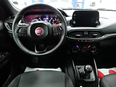 Fiat Tipo 5p 1.6 mjt S-Design s&s 120cv my20 - Immagine 17