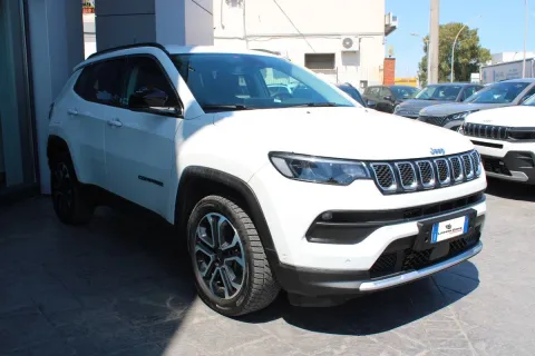 Jeep Compass 1.3 turbo t4 phev Limited 4xe auto - Immagine 4