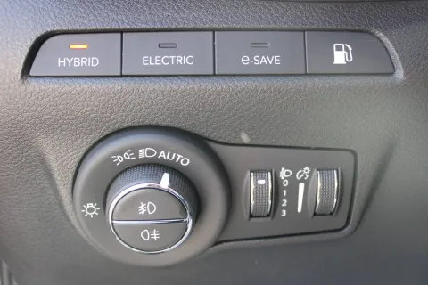 Jeep Compass 1.3 turbo t4 phev Limited 4xe auto - Immagine 24