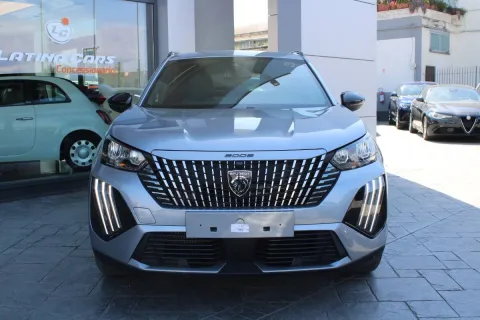 Peugeot 2008 1.2 puretech Allure s&s 100cv - Immagine 3