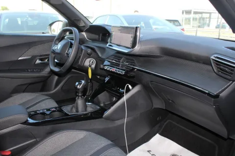 Peugeot 2008 1.2 puretech Allure s&s 100cv - Immagine 13