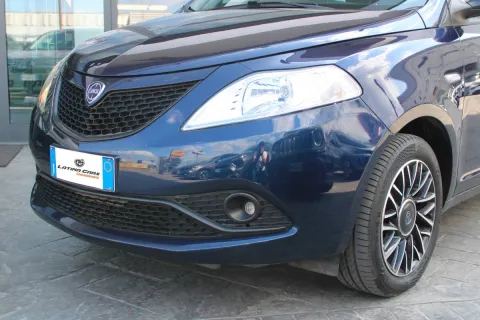 Lancia Ypsilon 1.2 Gold ecochic Gpl 69cv my19 - Immagine 2