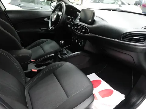 Fiat Tipo 5p 1.6 mjt S-Design s&s 120cv my20 - Immagine 27
