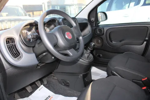 Fiat Panda 1.0 firefly hybrid s&s 70cv - Immagine 12
