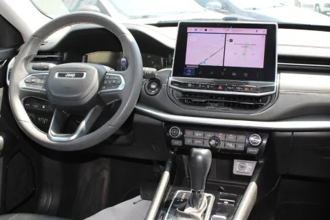 Jeep Compass 1.3 turbo t4 phev Limited 4xe auto - Immagine 11