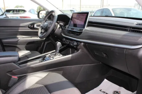 Jeep Compass 1.3 turbo t4 phev Limited 4xe auto - Immagine 13