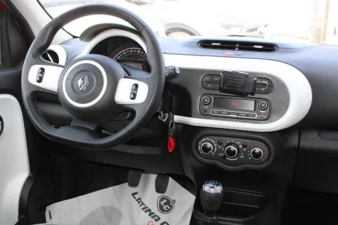 Renault Twingo 1.0 sce Life 65cv - Immagine 11