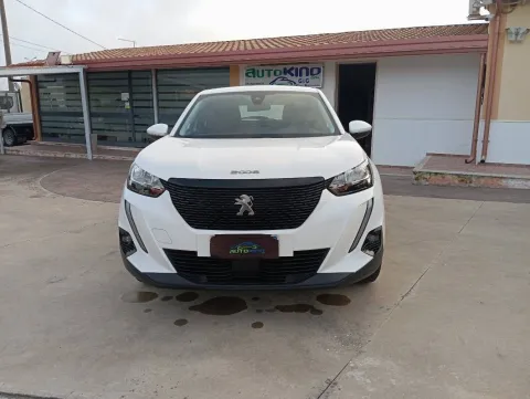 Peugeot 2008 1.2 puretech Active s&s 100cv - Immagine 2