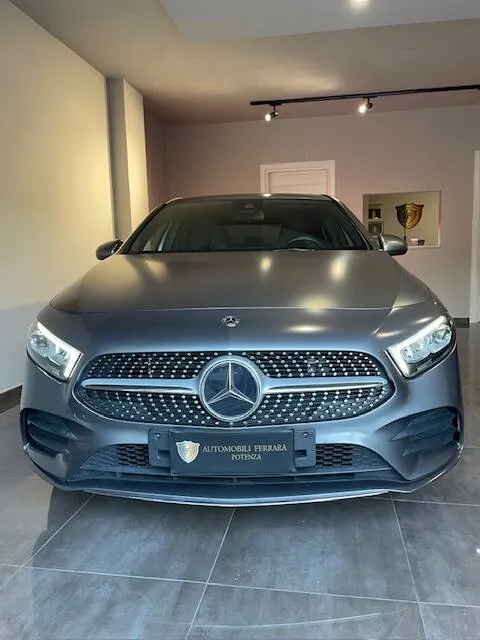 Mercedes A 250 e phev (eq-power) Premium auto - Immagine 2