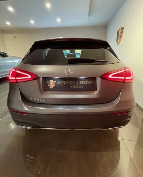 Mercedes A 250 e phev (eq-power) Premium auto - Immagine 11