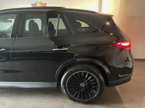 Mercedes GLC 220 d AMG Premium 4matic auto - Immagine 10