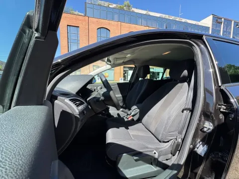 Renault Megane 1.6 16v Confort - Immagine 13