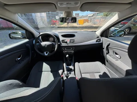 Renault Megane 1.6 16v Confort - Immagine 14