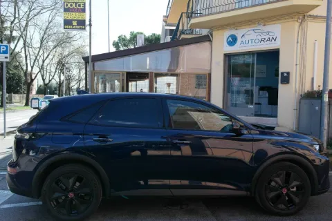 DS DS7 1.6 e-tense phev Performance Line+ 225cv auto - Immagine 7