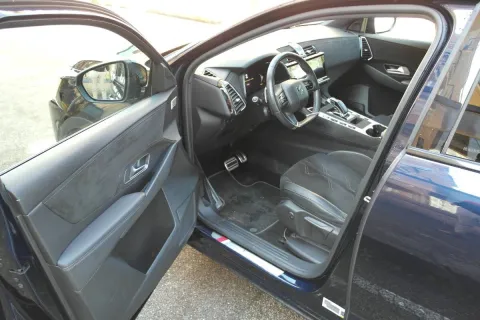 DS DS7 1.6 e-tense phev Performance Line+ 225cv auto - Immagine 11