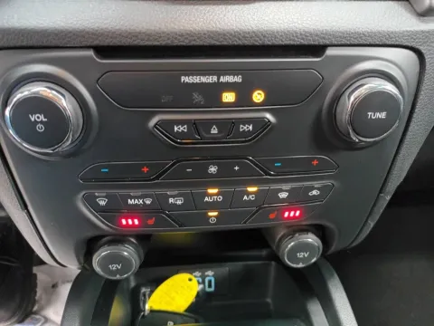 Ford Ranger 2.0 tdci double cab Limited 170cv auto - Immagine 25