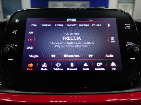 Fiat 500 1.0 hybrid Lounge 70cv - Immagine 19