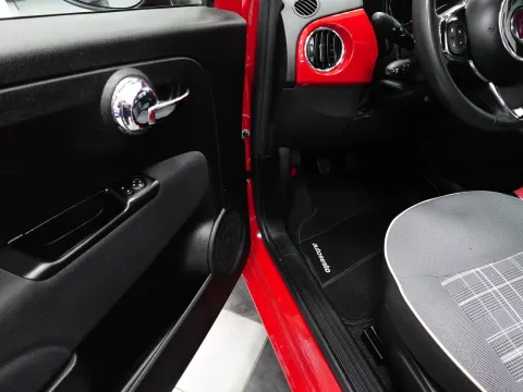 Fiat 500 1.0 hybrid Lounge 70cv - Immagine 22