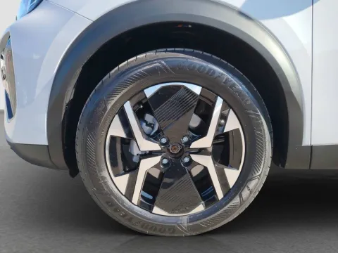 Peugeot 2008 1.2 puretech Allure s&s 100cv - Immagine 22