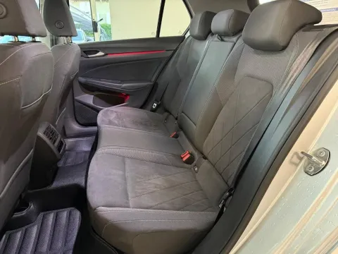 Volkswagen Golf 2.0 tdi Life 115cv - Immagine 11