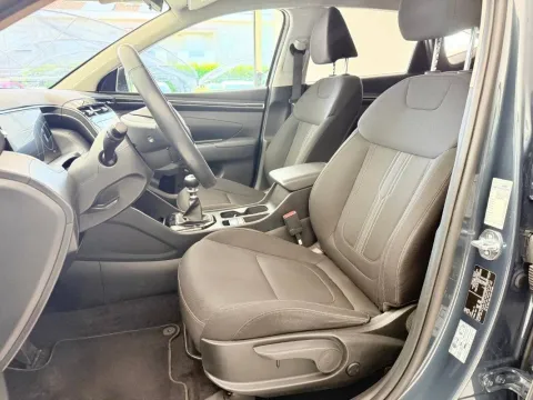 Hyundai Tucson 1.6 t-gdi 48V Xtech 2wd imt - Immagine 10