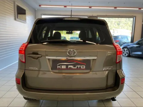 Toyota RAV4 Crossover 2.2 d-4d Executive 150cv auto - Immagine 5