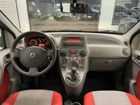 Fiat Panda 1.2 Climbing 4x4 - Immagine 12