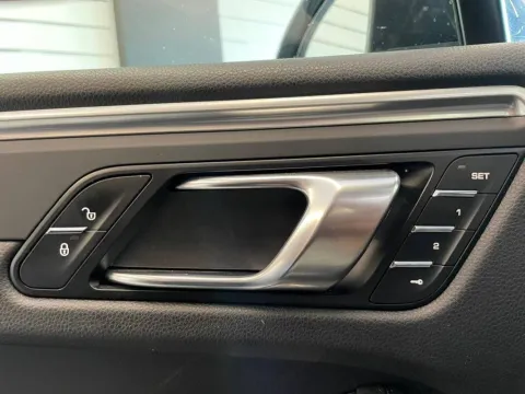 Porsche Macan 2.0 252cv pdk - Immagine 29