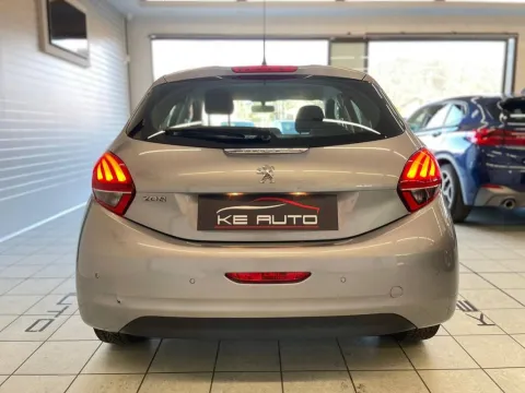Peugeot 208 5p 1.2 puretech Active s&s 82cv neopatentati - Immagine 5