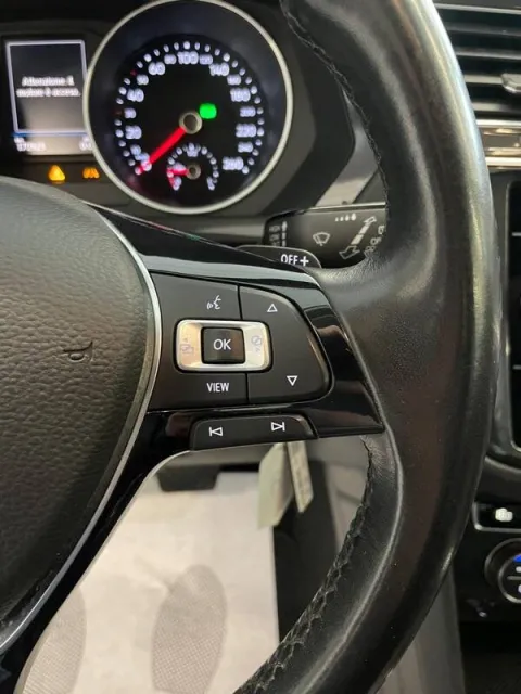 Volkswagen Tiguan 2.0 tdi Business 150cv dsg - Immagine 14