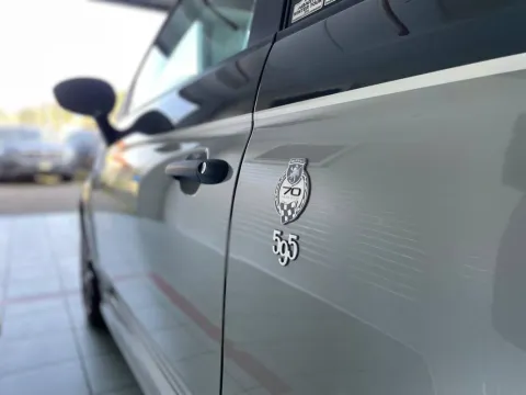 Abarth 595C 1.4 t-jet Competizione 180cv my19 - Immagine 7