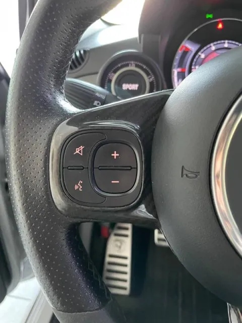 Abarth 595C 1.4 t-jet Competizione 180cv my19 - Immagine 17