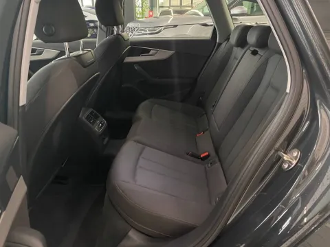Audi A4 Avant 35 2.0 tdi mhev Business Advanced 163cv s-tronic - Immagine 10