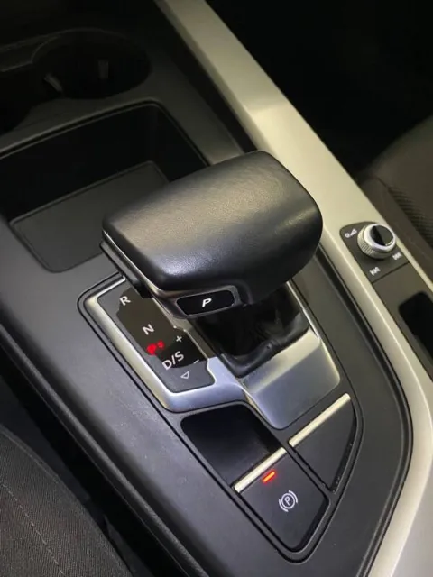 Audi A4 Avant 35 2.0 tdi mhev Business Advanced 163cv s-tronic - Immagine 13