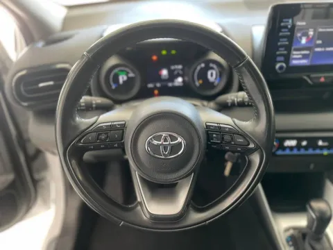 Toyota Yaris 1.5h Trend - Immagine 12