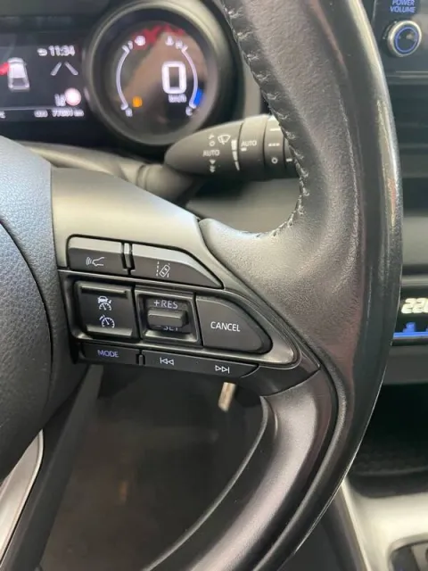 Toyota Yaris 1.5h Trend - Immagine 14