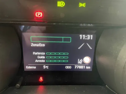 Toyota Yaris 1.5h Trend - Immagine 21