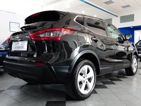 Nissan Qashqai 1.5 dci Business 110cv - Immagine 4