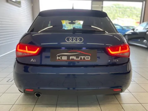 Audi A1 Sportback 1.6 tdi Ambition 105cv - Immagine 5