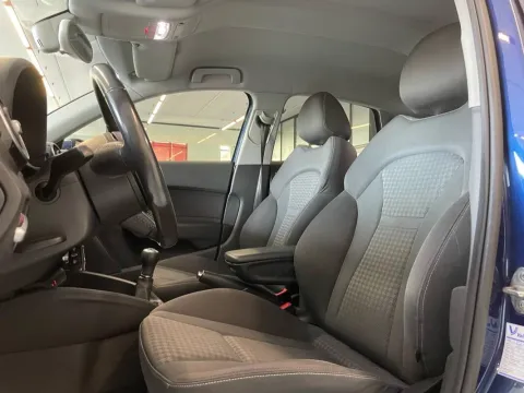 Audi A1 Sportback 1.6 tdi Ambition 105cv - Immagine 10
