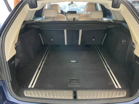 BMW 520d Touring Sport auto - Immagine 7