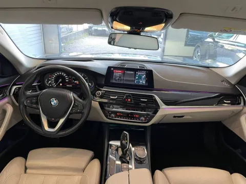 BMW 520d Touring Sport auto - Immagine 12