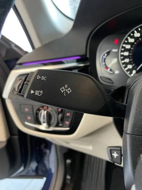 BMW 520d Touring Sport auto - Immagine 16